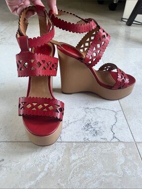Chloe Red Laser-Cut Lattice Leather Wedge Sandals Sz 36